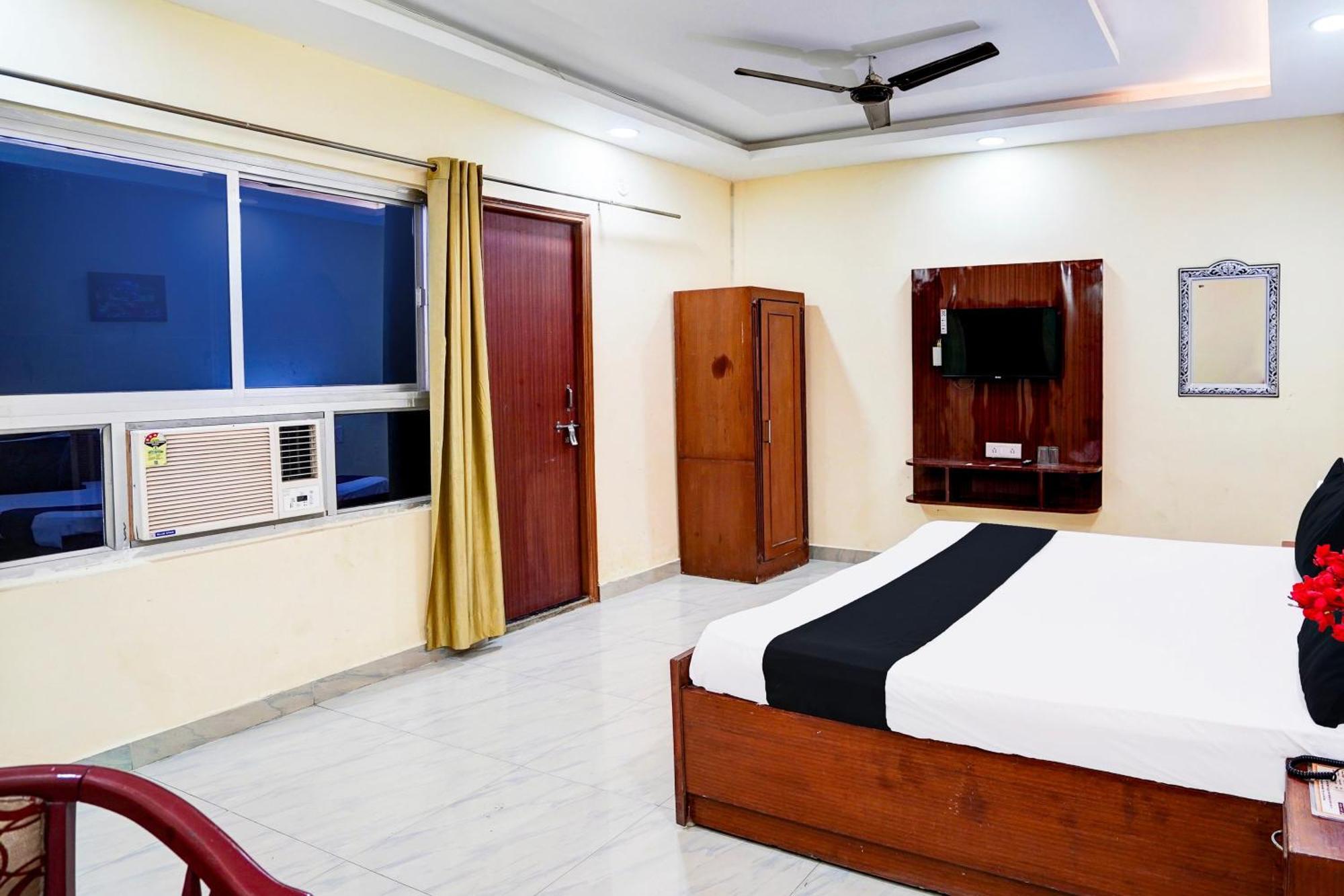 Hotel O Nova Resorts & Luxury Farm Raebareli Exterior photo
