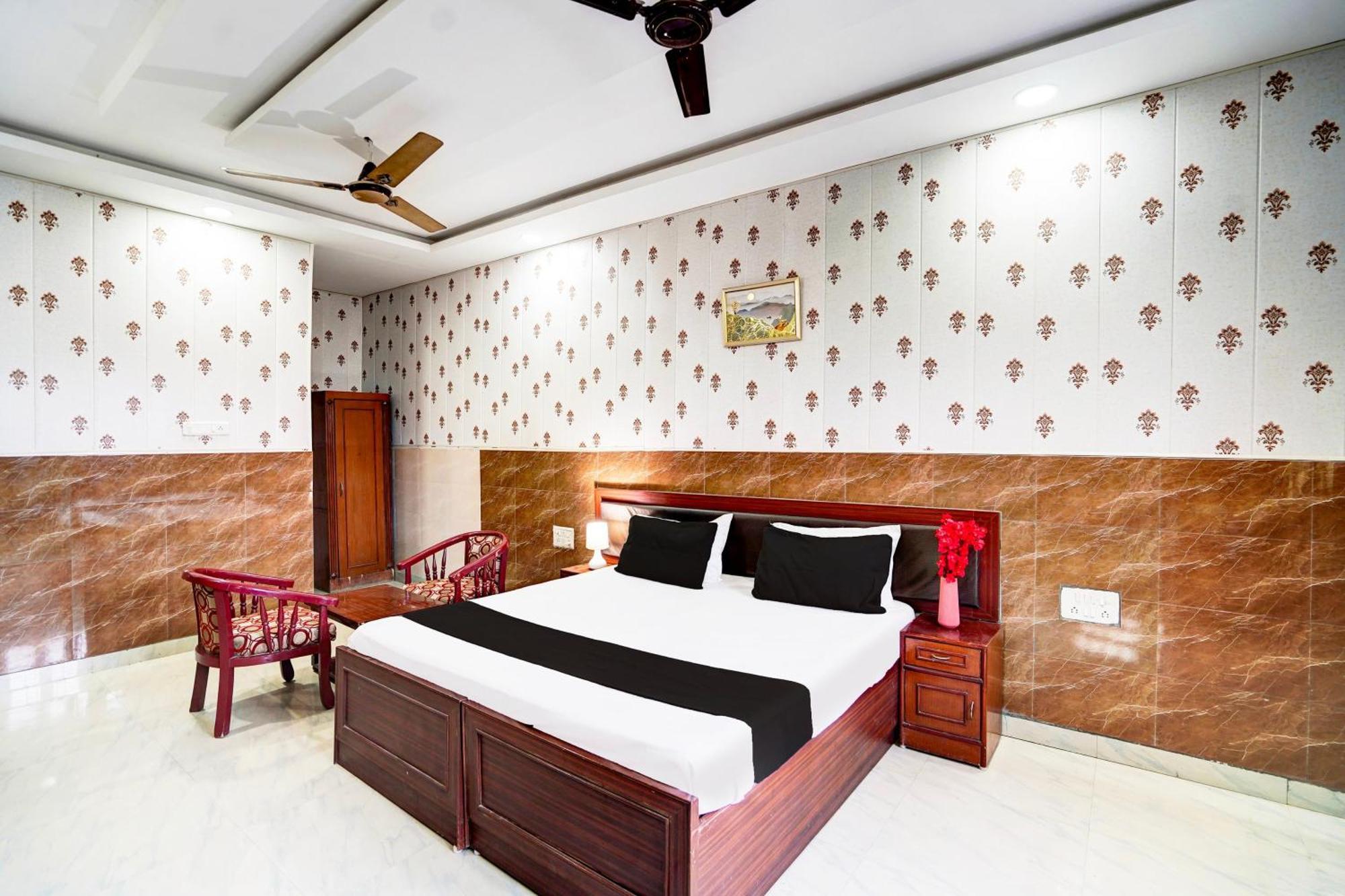 Hotel O Nova Resorts & Luxury Farm Raebareli Exterior photo