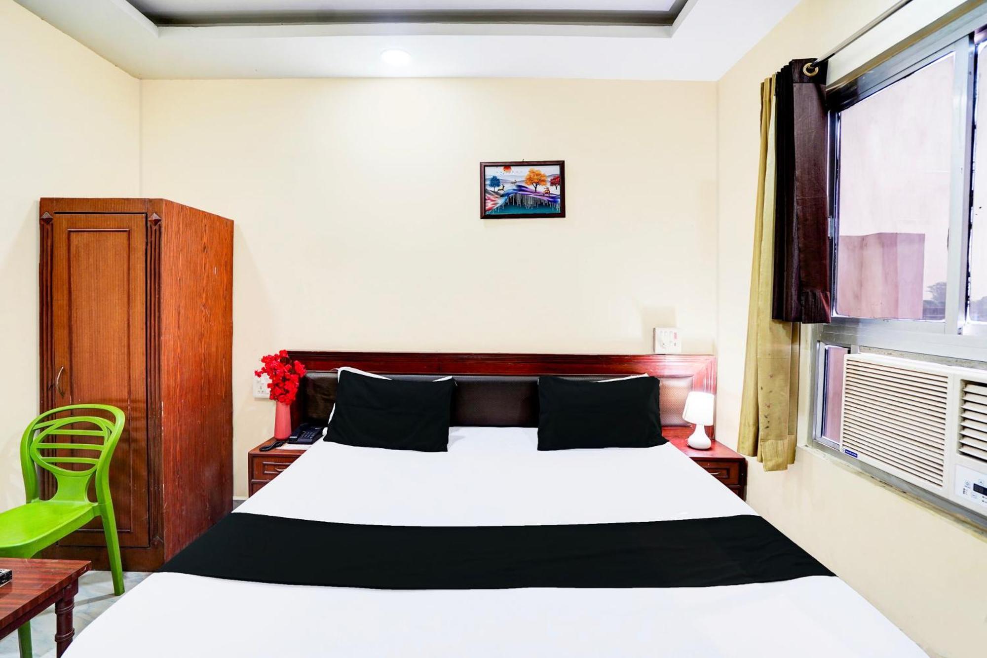 Hotel O Nova Resorts & Luxury Farm Raebareli Exterior photo